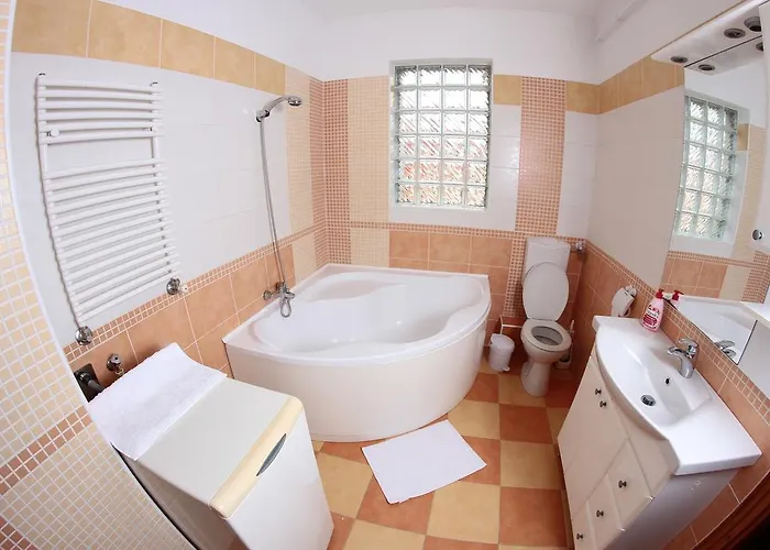 Апартаменти Balm Еґер