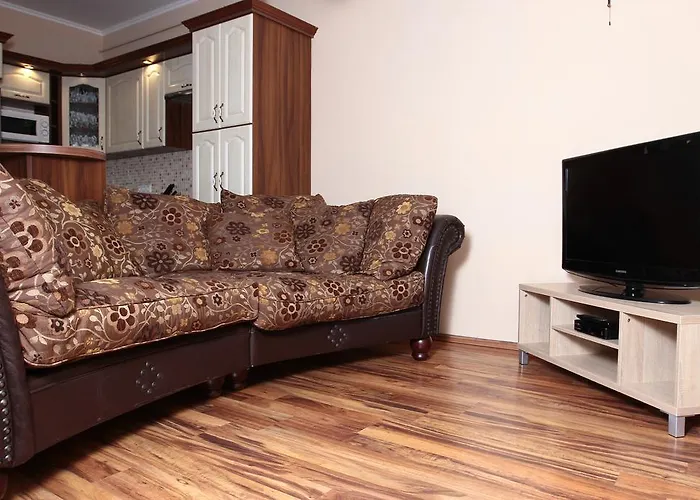 Апартаменти Balm Еґер